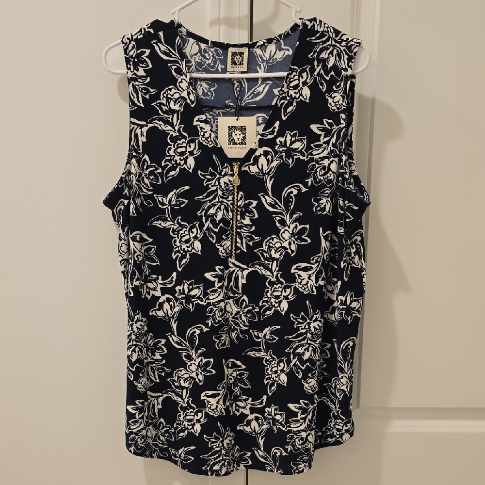 Floral Sleeveless Blouse - Black and White